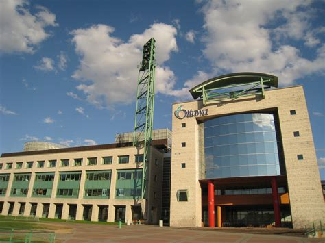 cityof ottawa|City Hall .